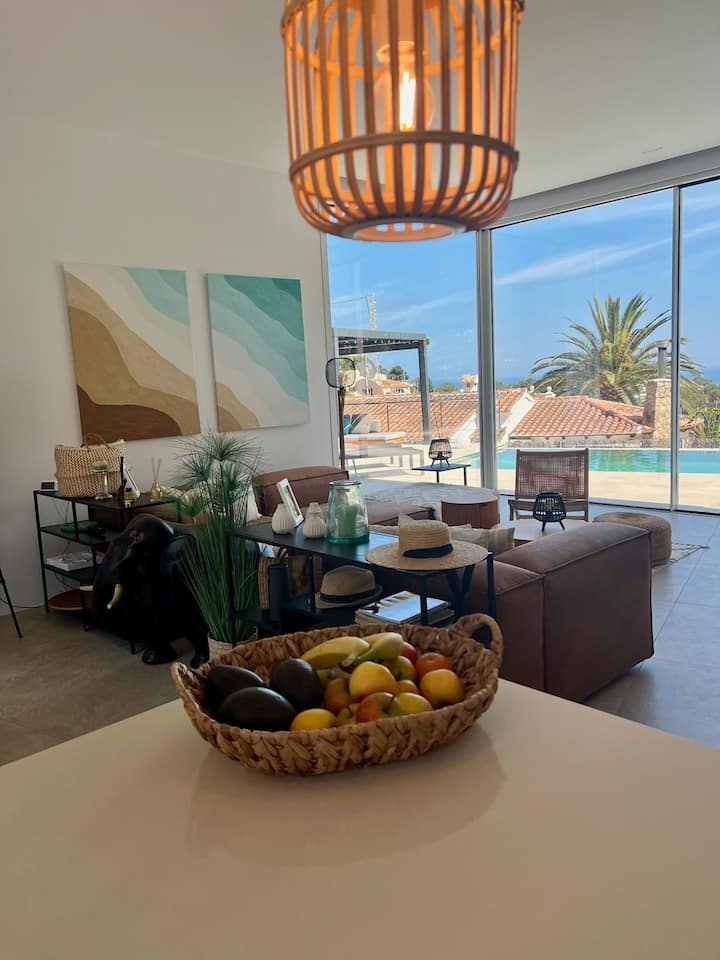 El Ambassador Villa W/ Infinity Pool & Sea View - Moraira