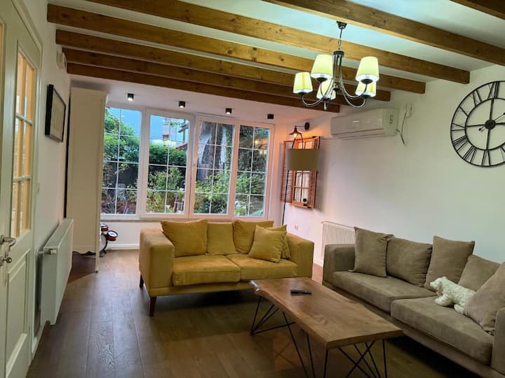 Cosy Vacation Home "Zambak" - Albania