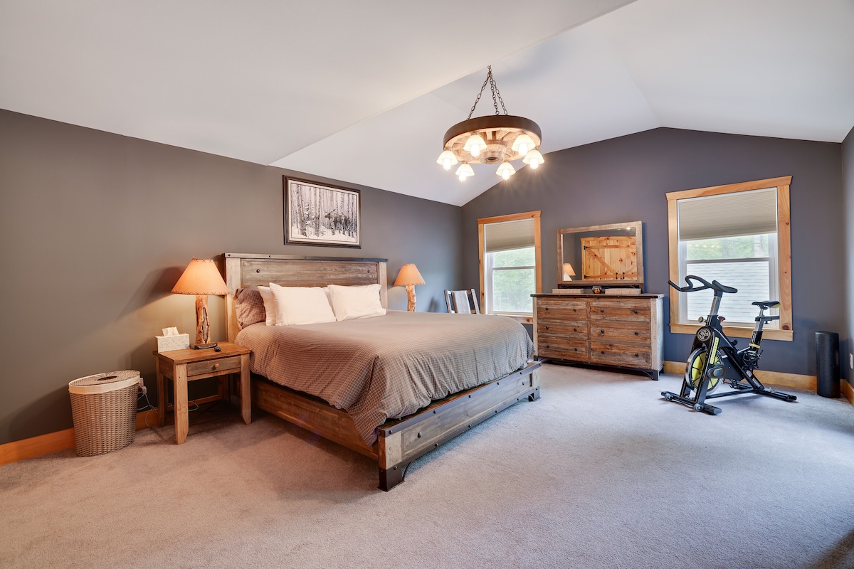 Მოგესალმებათ ძირითადი ფლიგელი.  Დატკბით განსაცვიფრებელი სააბაზანოთი და ცალკე აივნით დილაობით.  Იმოგზაურეთ ველოსიპედით და გაატარეთ დღე