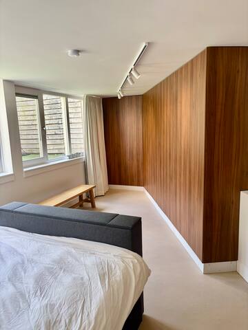 Newly renovated Family-Friendly Riverside Home gallery image 5