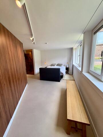 Newly renovated Family-Friendly Riverside Home gallery image 3