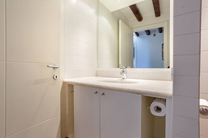 Vip Venice Housing managed Airbnb listing 3
