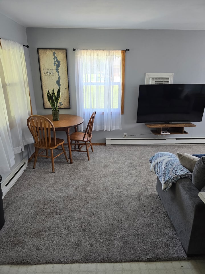 Home In Emmetsburg - Five Island Lake, IA