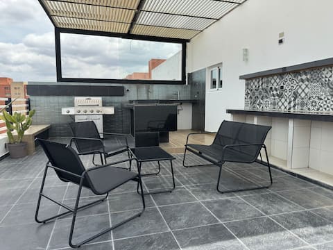 Apartment With Terrace And Unique Atmosphere