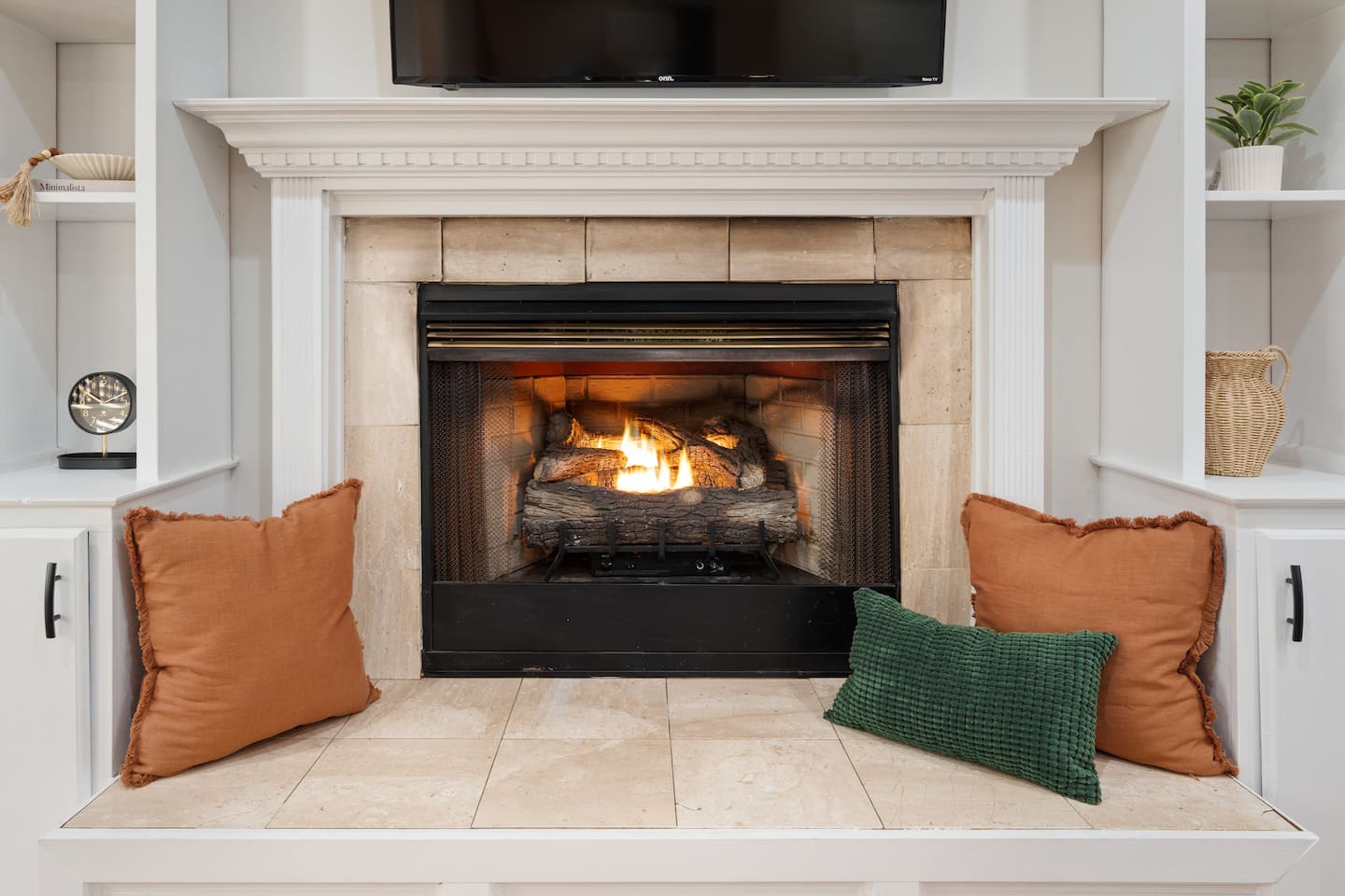 Living room fireplace close-up with mantel