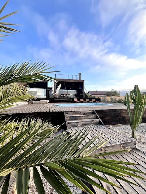 Good Vibes House Beach