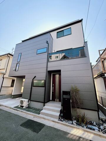 67 电车1站到新宿/初台新装修/100平米别墅/4个房间 gallery image 2