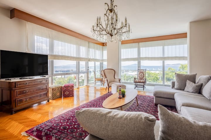 Spacious 4BR Home – Stunning Bosphorus Views! #390 gallery image 2