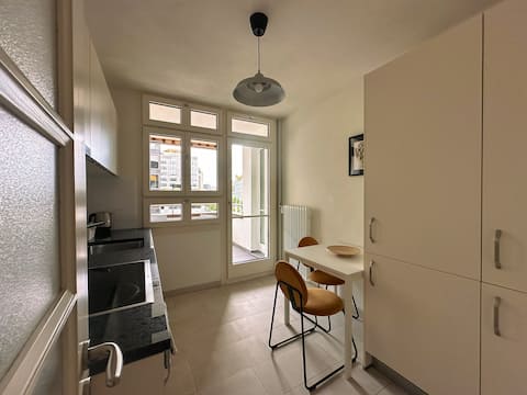 Successful Airbnb property: Central Flat in vibrant Zurich in Langstrasse