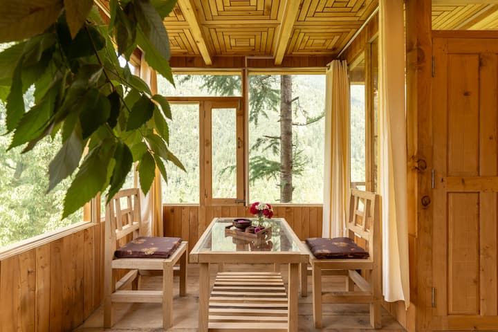 Scenic Treehouse Stay In Jibhi | Amidst Nature - Himachal Pradesh