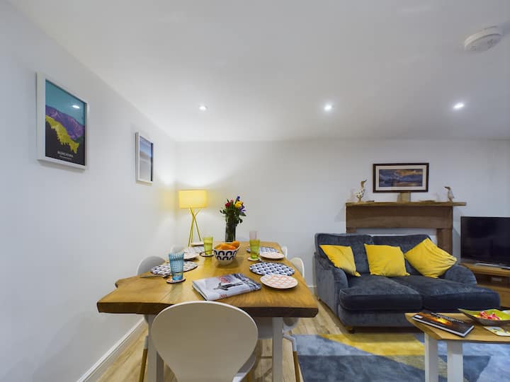 Gorgeous Penrith Town Cottage - Penrith
