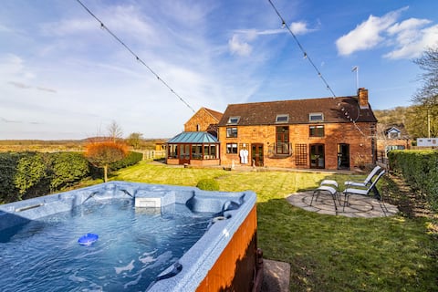 King Beds Hot Tub Games Room