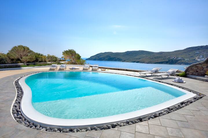 Sea View Villa Irida