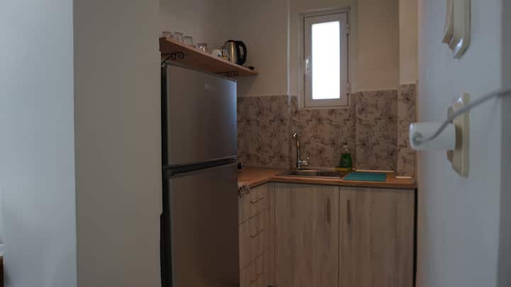 Coconut Noir Studio By Evagstays - Faliraki