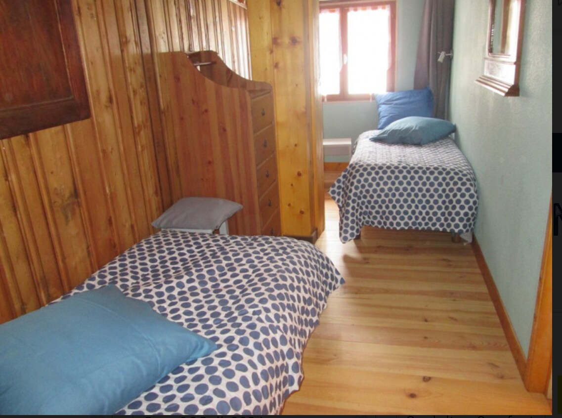 غرفة نوم بسرير مقاس 80