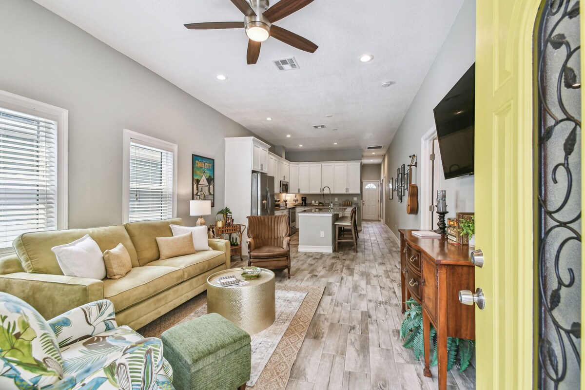 Successful Airbnb property: Casita in Historic Ybor City in North Ybor