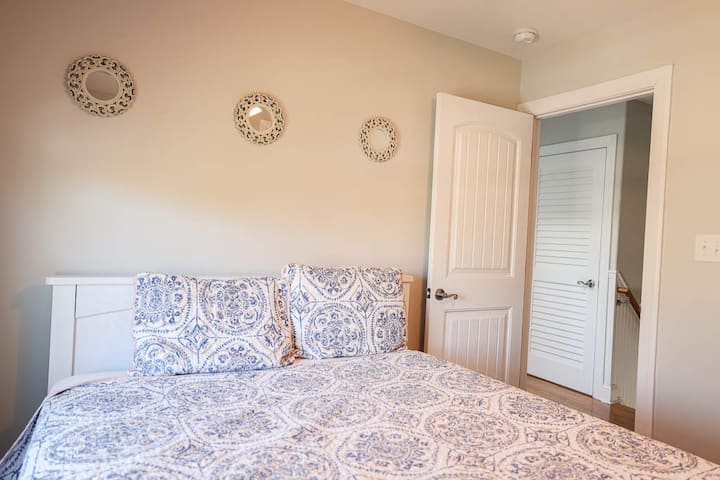 Le Dauphin-centrally Located! - Cape May, NJ