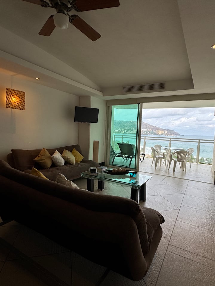 Beautiful Beachfront Condo At Ixtapa - Ixtapa Zihuatanejo