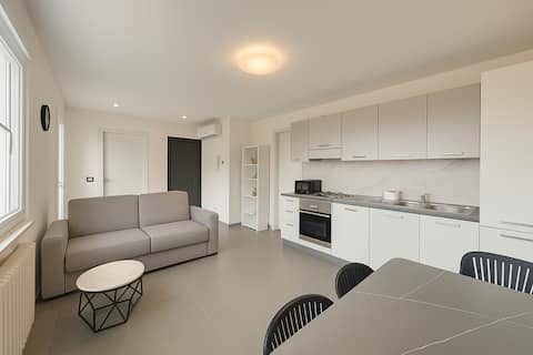 Sunset Apartment+parking