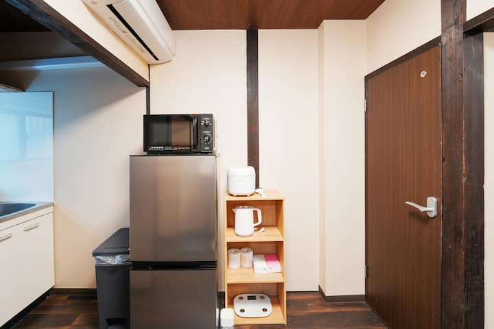 天下茶屋駅徒歩6分、31㎡,難波、通天閣に近い、心斎橋、梅田電車直行 - Osaka