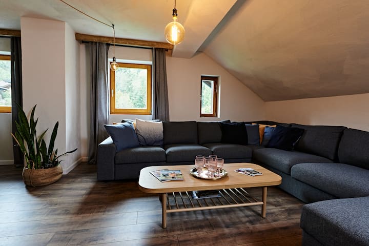3-bdrm Apartment On The 2nd Flr - Austria