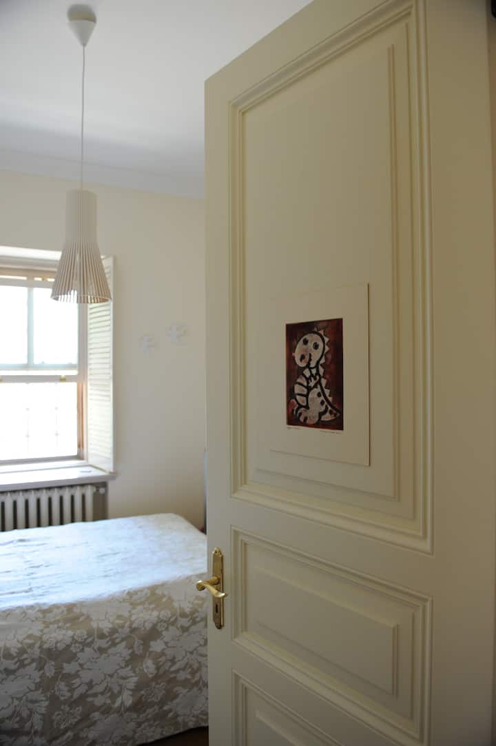 საძინებელი 1