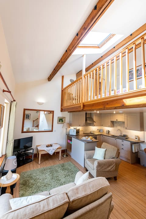 Popular Airbnb listing: Tabitha Cottage, Self Catering in East Devon