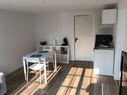 Propriété Airbnb réussie: Studio 10 min from Puy du Fou à Les Herbiers