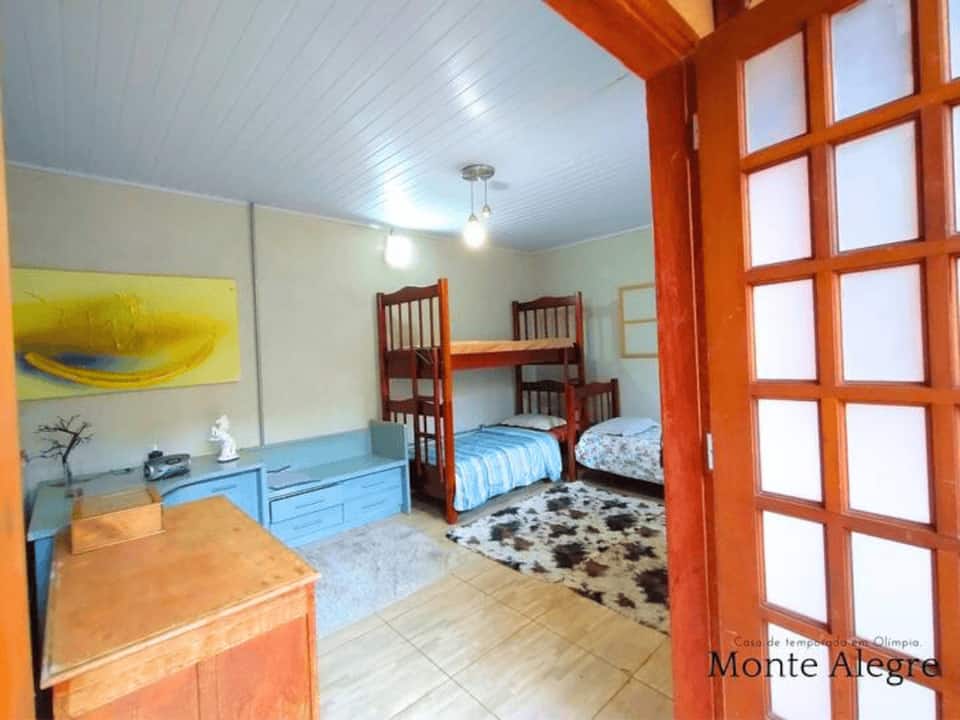 Quarto com beliche