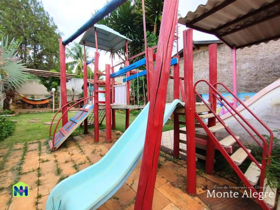 Escorregador do playground