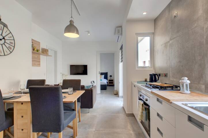 Vista 86 Vacation Rentals managed Airbnb listing 3