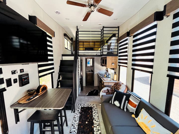Tiny Home On The River - Utah