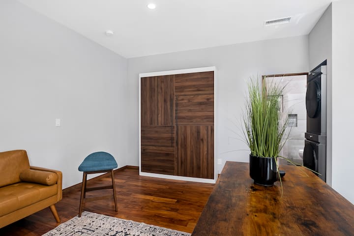 Luxury Studio Hideaway - Spring Valley, CA