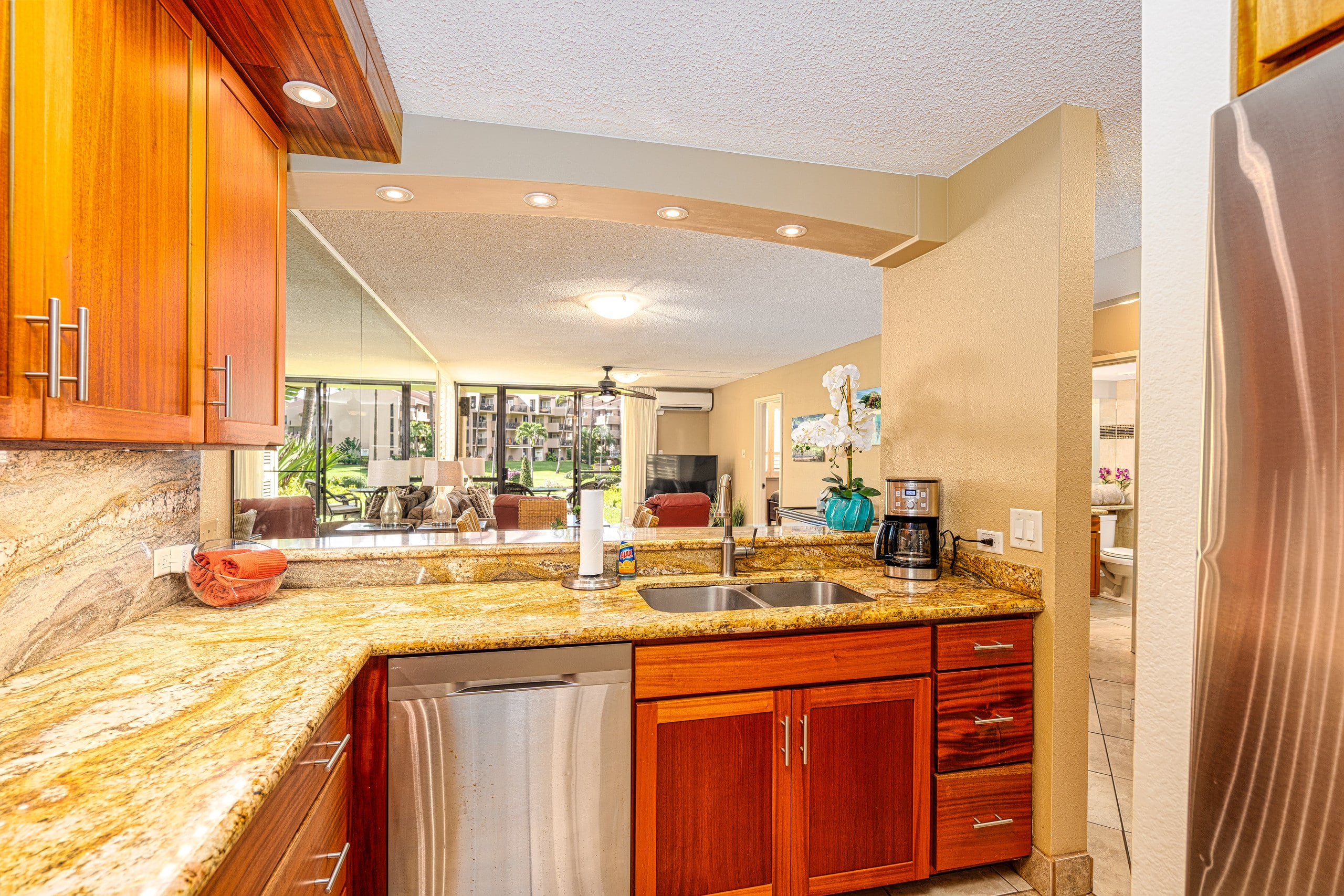 Condo in Kihei · ★4.75 · 2 bedrooms · 3 beds · 2 private baths - Image 7