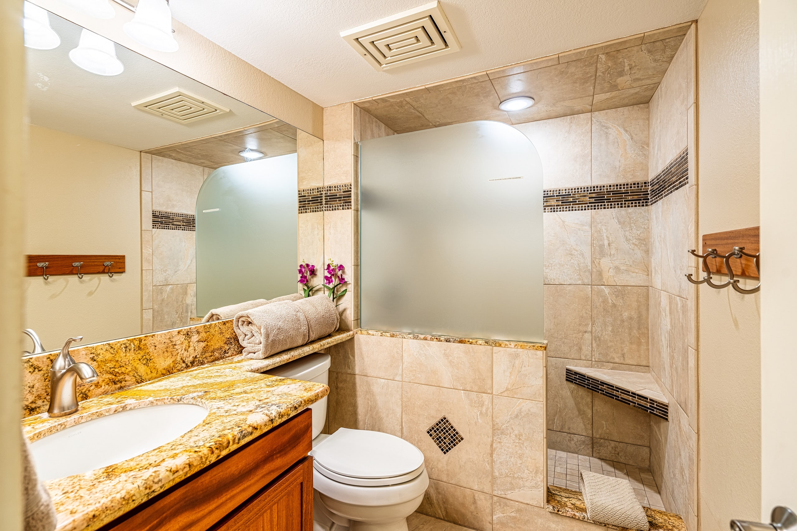 Condo in Kihei · ★4.75 · 2 bedrooms · 3 beds · 2 private baths - Image 4
