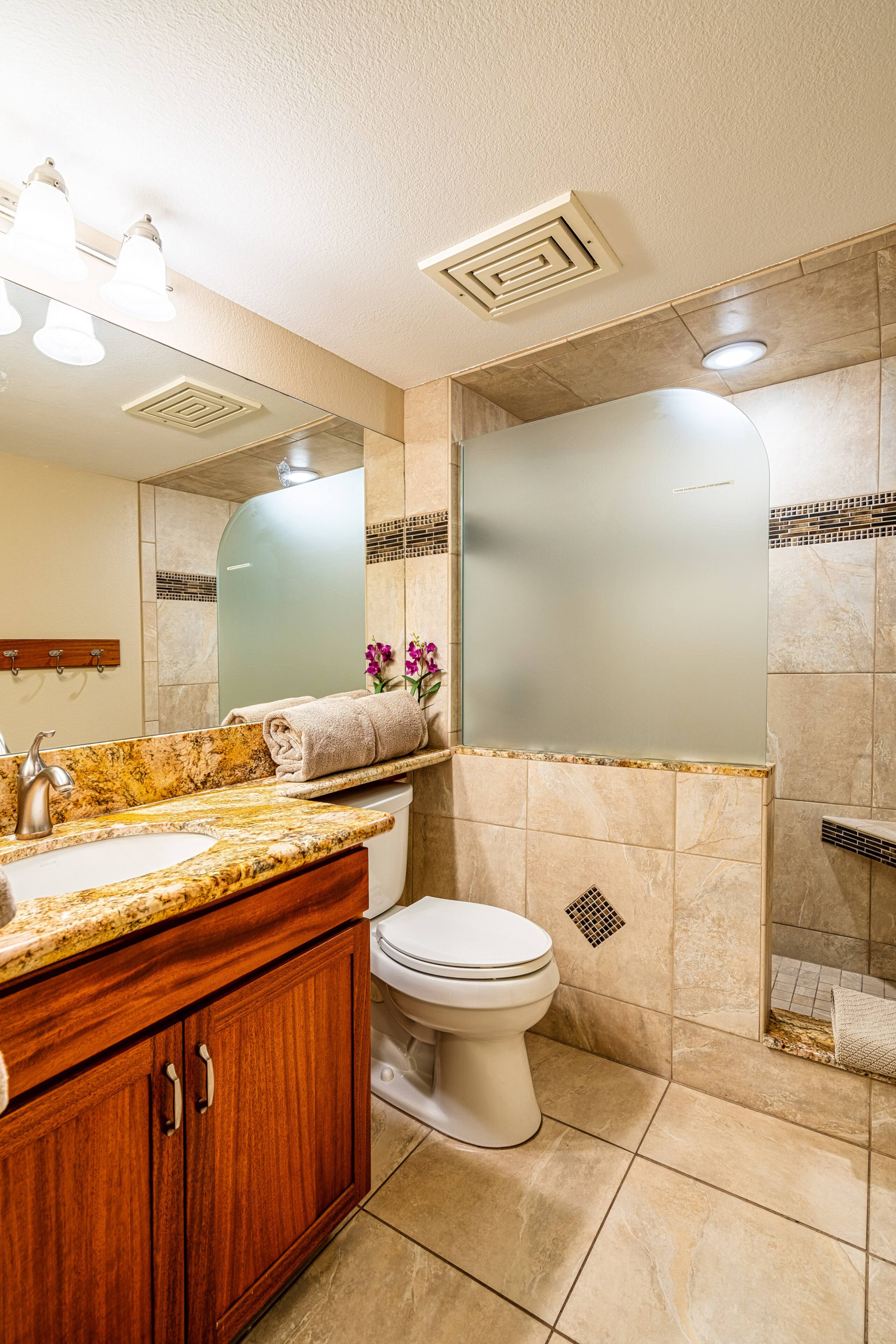 Condo in Kihei · ★4.75 · 2 bedrooms · 3 beds · 2 private baths - Image 22