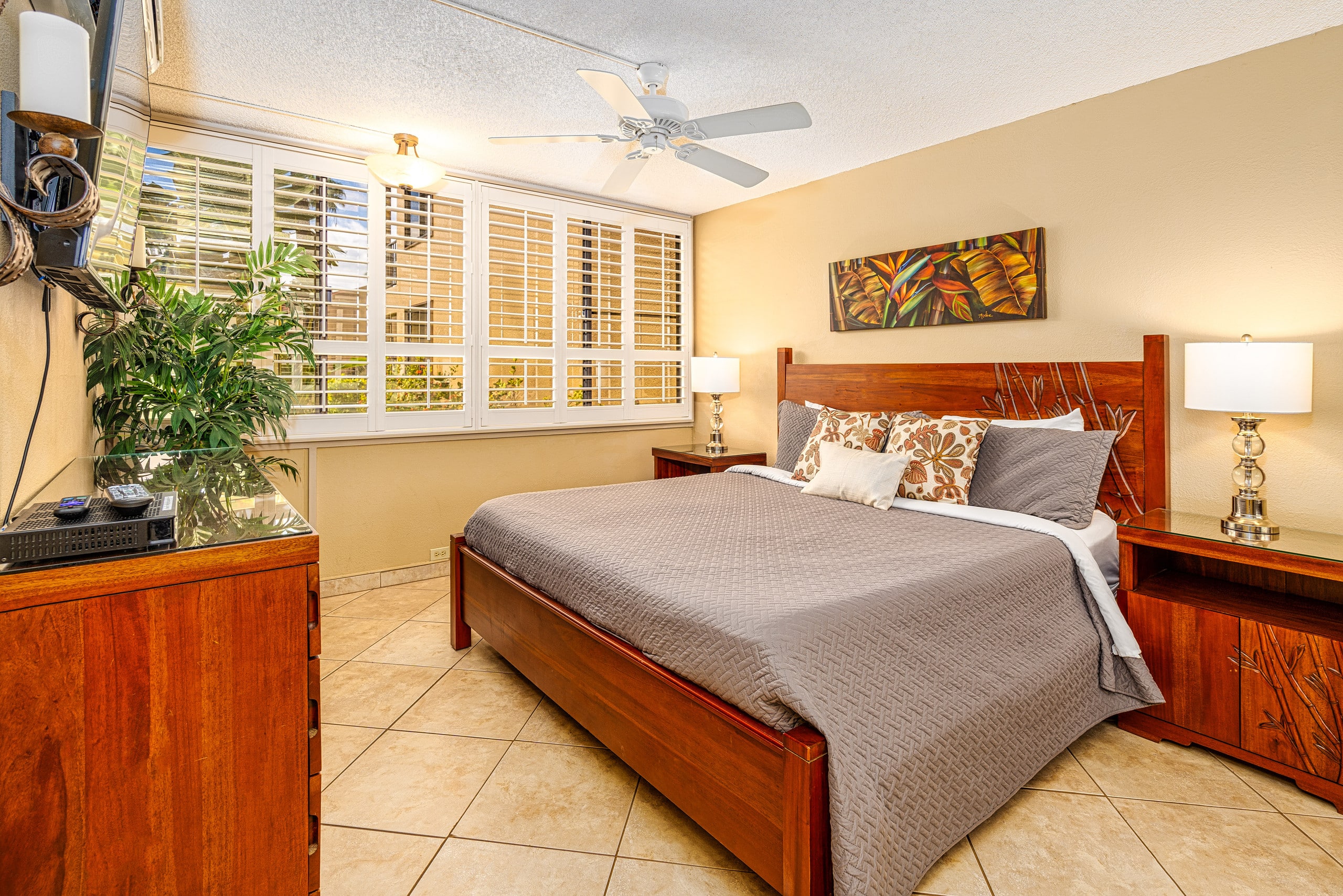 Condo in Kihei · ★4.75 · 2 bedrooms · 3 beds · 2 private baths - Image 3