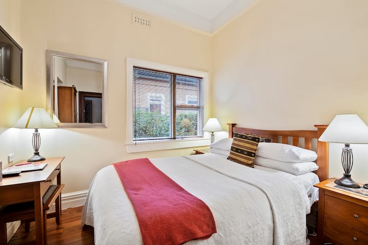 Приватна спална соба со апартман