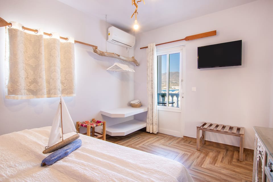 Gorgona Blue Apartments — photo 1
