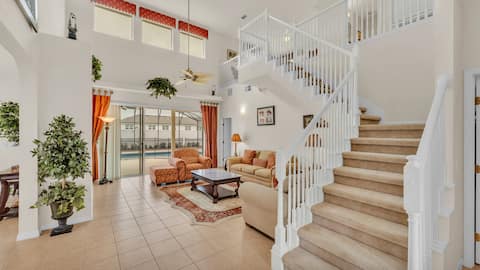 Top Airbnb: Family Friendly 5BR Near Disney - Pool + Game Room in Lake Alfred