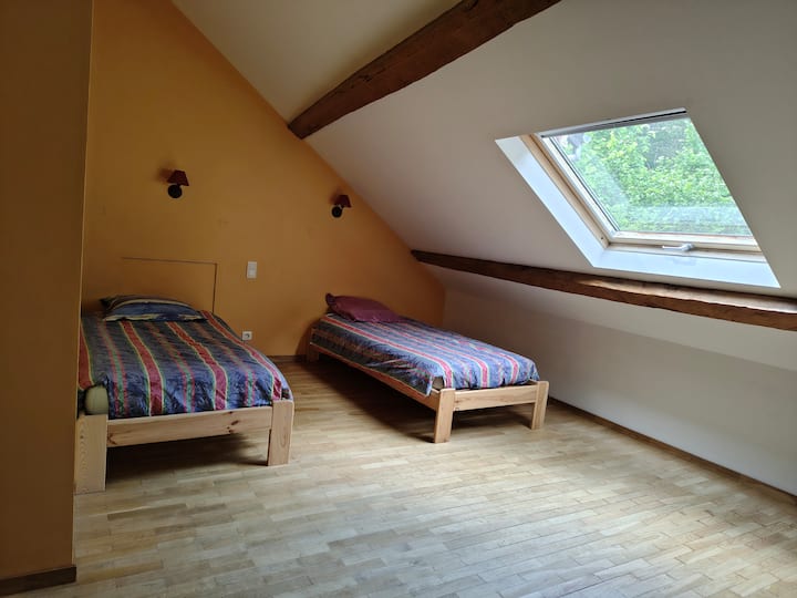 غرفة النوم 2