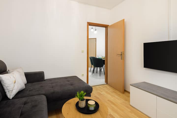 Predivan Apartman U Blizini Plaže - Brač