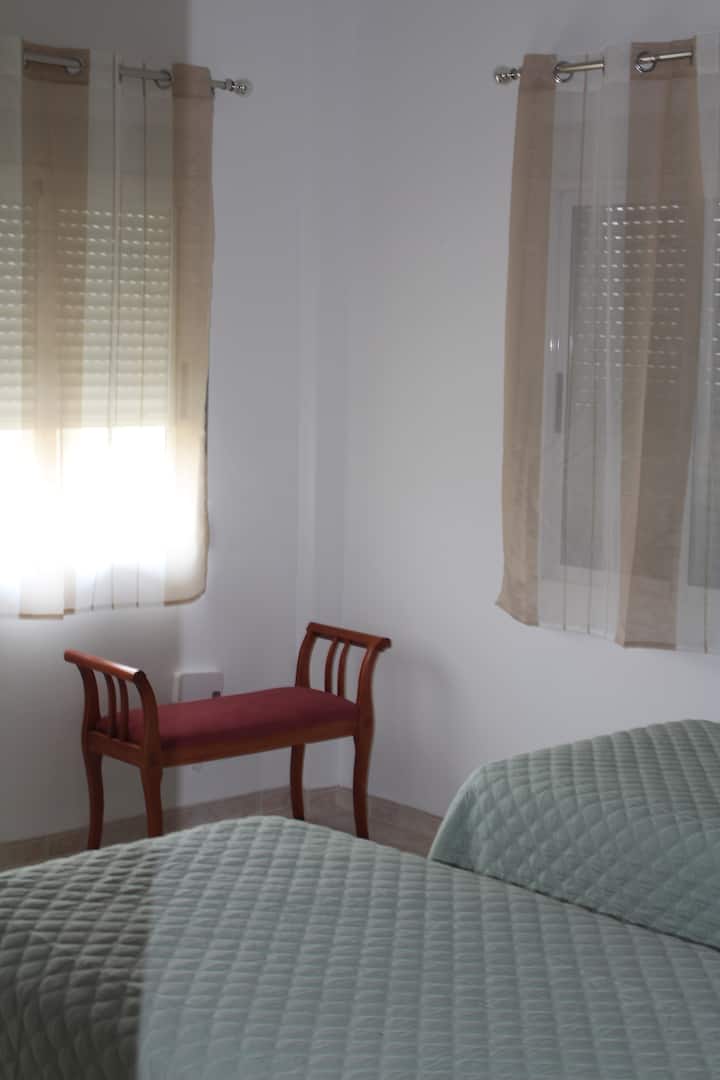 Dhomë gjumi 2