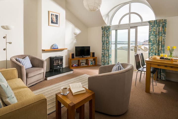 White Sails - Sea Views Falmouth - 팰머스