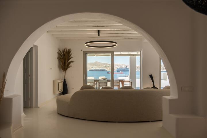 Villa Mayfair by Mykonos Mood gallery image 3