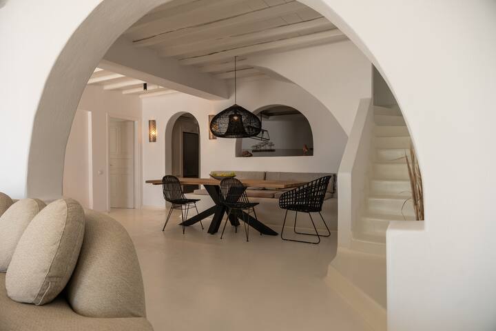 Villa Mayfair by Mykonos Mood gallery image 2