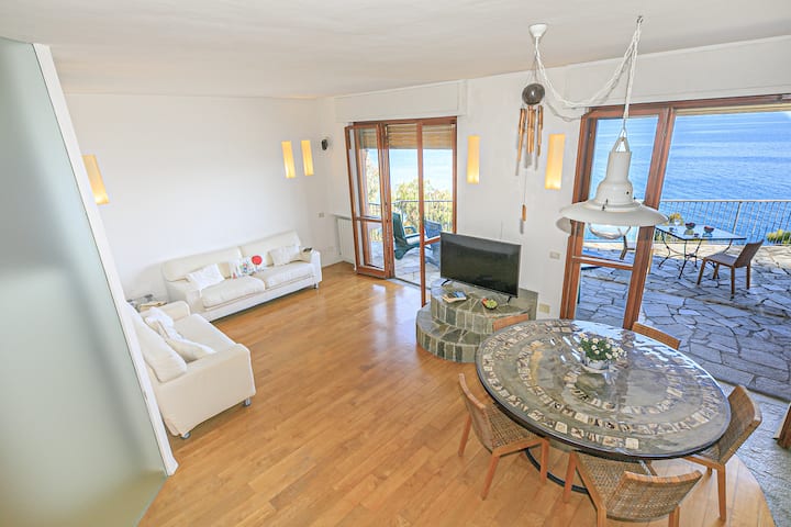 Iflat | Appartamento In Vista - Celle Ligure