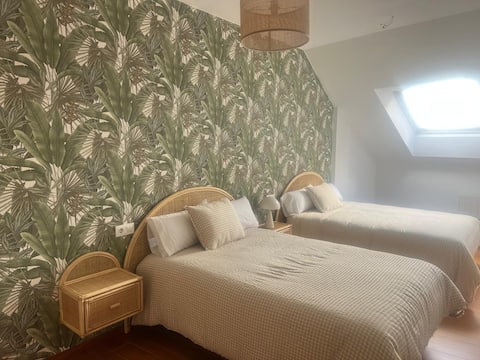 Sea and Rocks Apartment