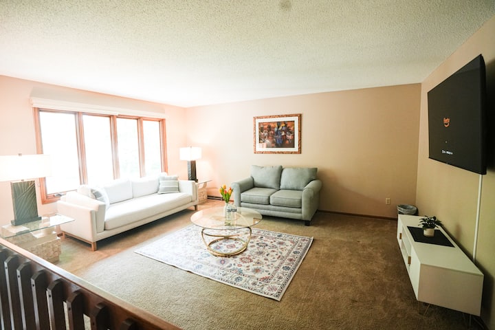 Spacious 4br Family Home By Nsc By Lux Life - Blaine, MN