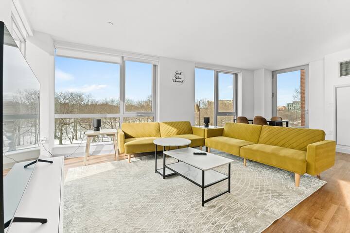 Luxury 3 Br 2 Ba Jamica pond Boston Hospitals gallery image 5